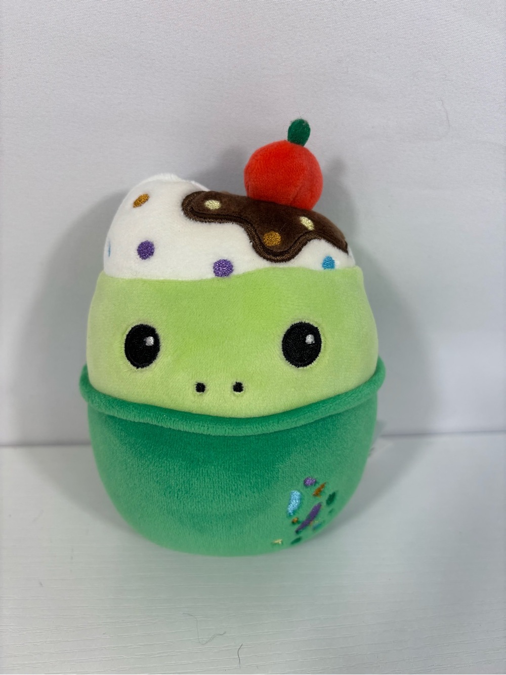 Moriah Elizabeth Pickle Dinosaur Cupcake Dessert Mini Plush 6” 2024